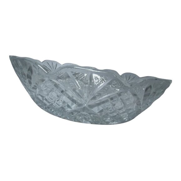 Designs of Ireland Round Cut Crystal Scalloped Dish Server 11.5" x 3" - Picture 10 of 11